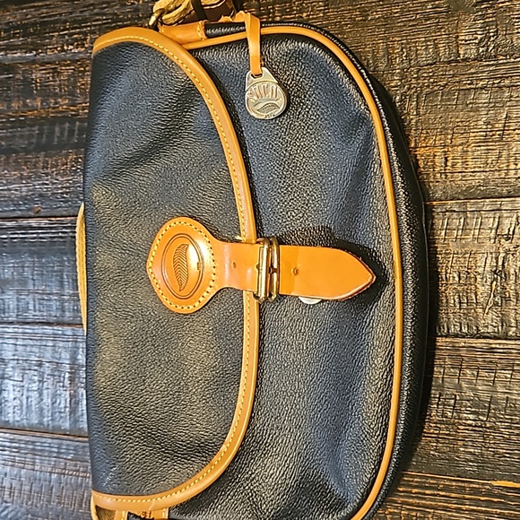 SOCO leather crossbody - Picture 1 of 9